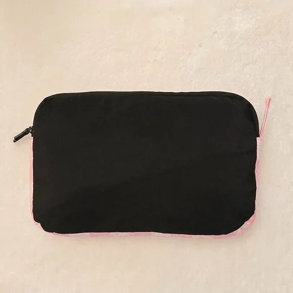 Victoria's Secret 2-in-1 Bag / Backpack - Picture 3 of 8